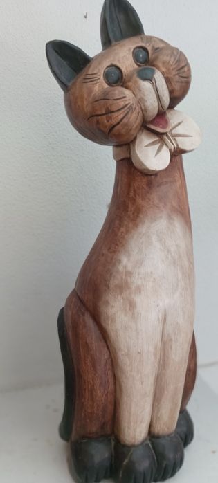 Peça única trabalhada a mão . Gato Preto