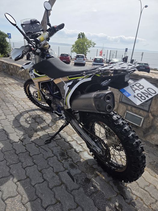 Husqvarna 701 enduro