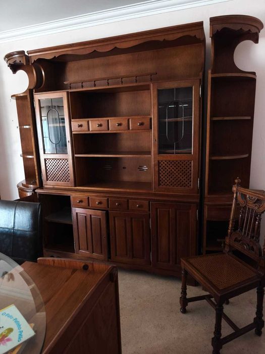 Móvel de sala ou escritório em carvalho francês