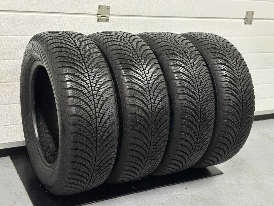 Резина Шини Колеса 195/65 R15 GOODYEAR всесезонка комплект 2020 року