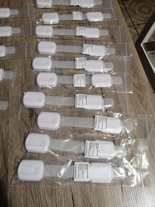 Zabezpieczenia szafki 17szt