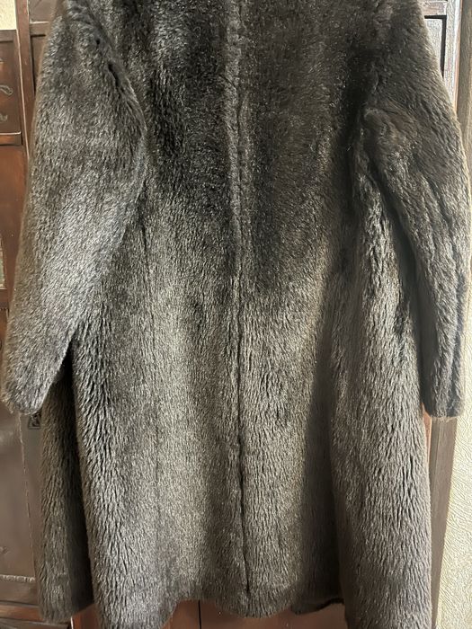 Шуба продається