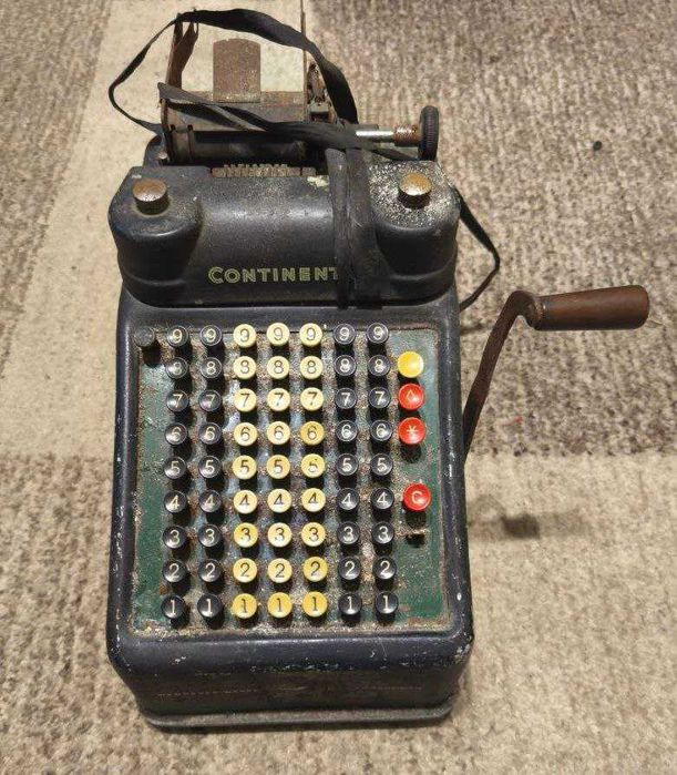 Счетная машинка Континенталь