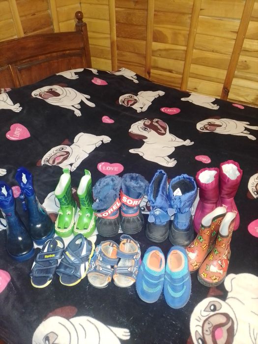 Взуття дитяче розміри з 20 по 26