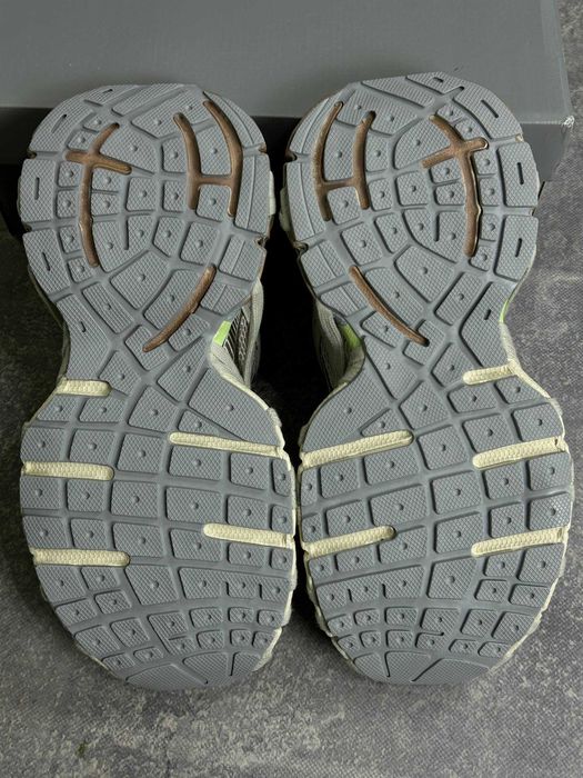 Кросівки Balenciaga 3XL Extreme Lace Sneaker кроссовки бежевые 44 43