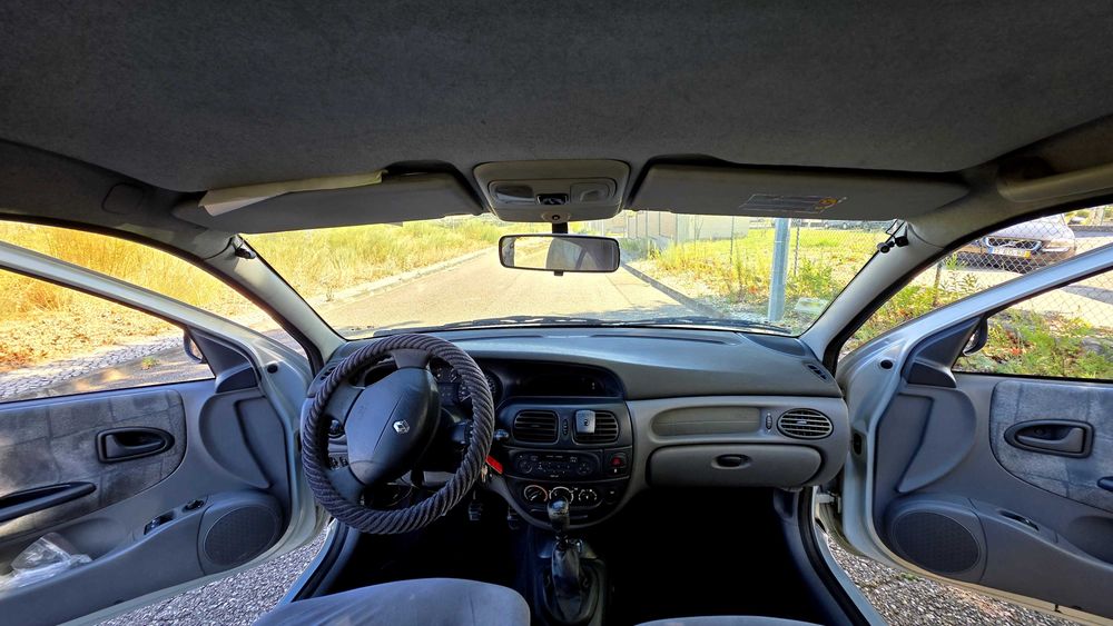 Renault Megane 1.4 16V Gasolina 2000 Pronto a Andar 1299
