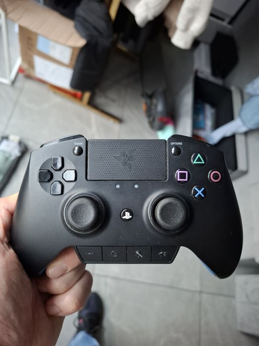 Pad ps4 gamingowy przewodowy Razer Raiju