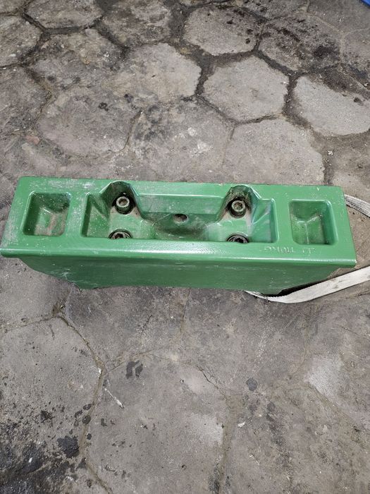 Mocowanie obciążników do ciągników John Deere