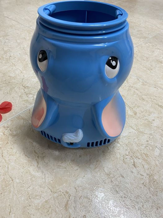 Brinquedo em otimo estado (inclui pilhas)