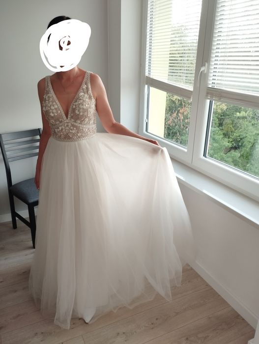Piękna suknia ślubna księżniczka z gorsetem S/M kolor Ivory