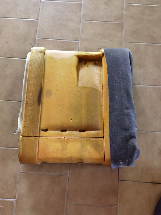 Partes de bancos para restauro BMW E30