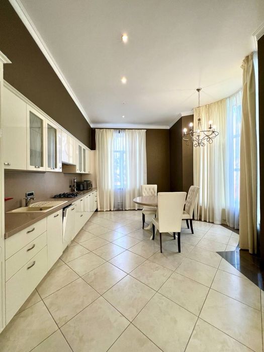 Здам в оренду будинок,Сокольники,700м2,вулиця Білоі акаціі