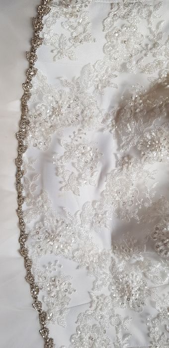 Piękna suknia ślubna