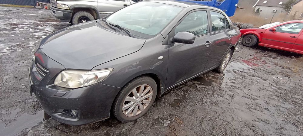 toyota corolla e15 1.6 a1zrt12u lak 1g3 samochód na części