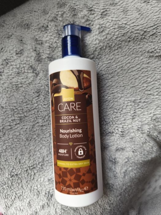 AVON - Care - Odżywczy balsam do ciała Kakao i orzechy brazylijskie 720 ml