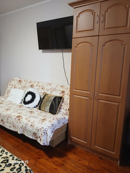 Сдам 1 кв ,центр,р-н 2 и 3 школы 6500гр