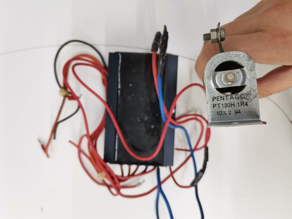 Regulador com resistência de carga para gerador de vento 12V 40Amp