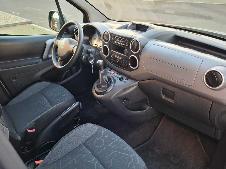 Peugeot Partner 1.6 HDi 100CV 5 Lugares (Aceito Retoma)