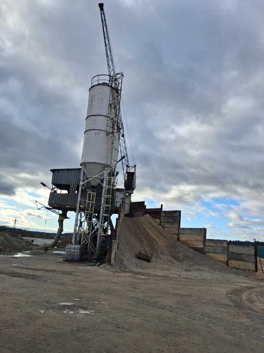 Betoniarnia z wyposażeniem