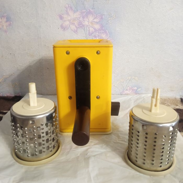 Терка с насадками на присоске