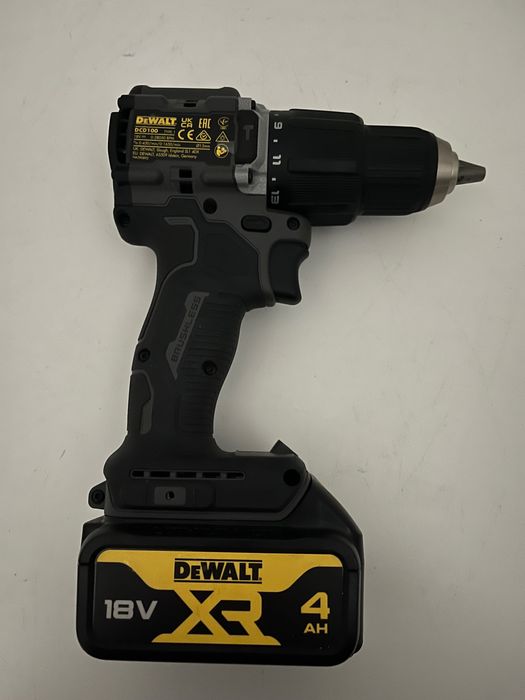 Wkrętarka DeWalt zasilanie akumulatorowe 18 V DCD100 limitowana 1x 4Ah