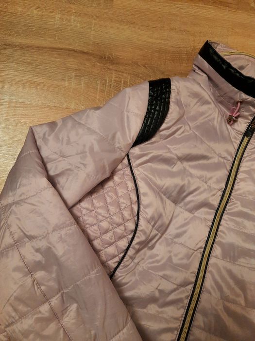 Damska kurtka liliowa z elementami skórzanymi - stan idealny!