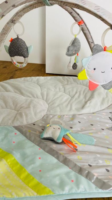 Mata edukacyjna Chmurka SKIP HOP