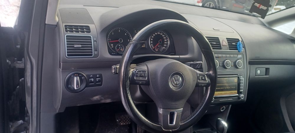 Vw Touran 1.6 tdi  DSG rok2014