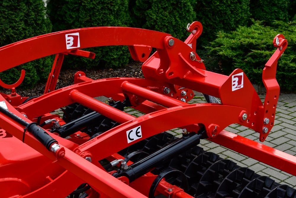 Agregat Uprawowo - Siewny - BATYRA Lublin / Model LEW PLUS