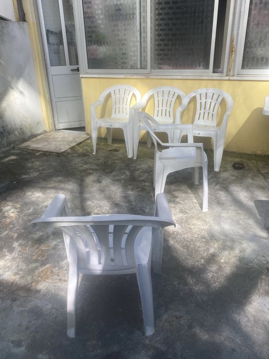 Mesa de terraço Dobravel, com 5 cadeiras incluidas