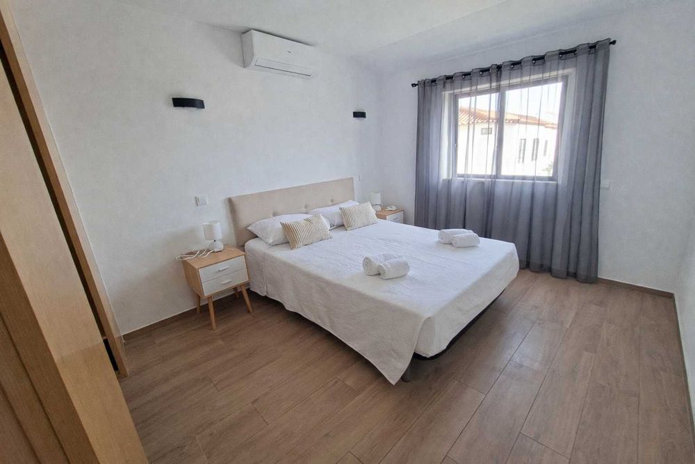 Férias | Moradia V2 | 150m da Praia | Baixa de Albufeira