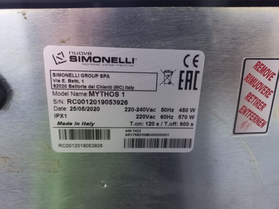 Nuova Simonelli Victoria Arduino Mythos One  1