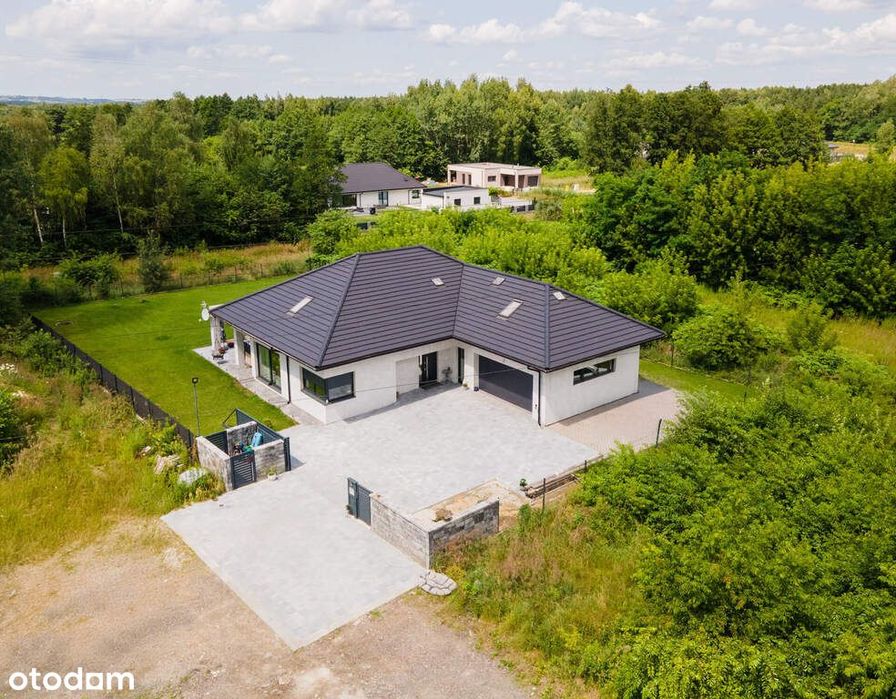 Komfortowy Dom Wolnostojący w Topowej Lokalizacji