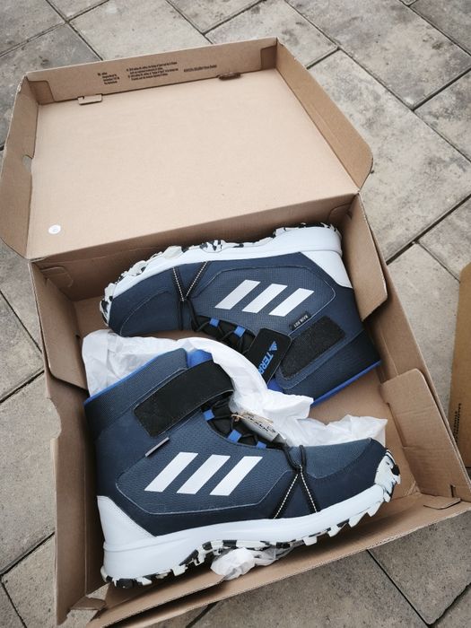 Детские зимние ботинки Adidas Terrex Snow