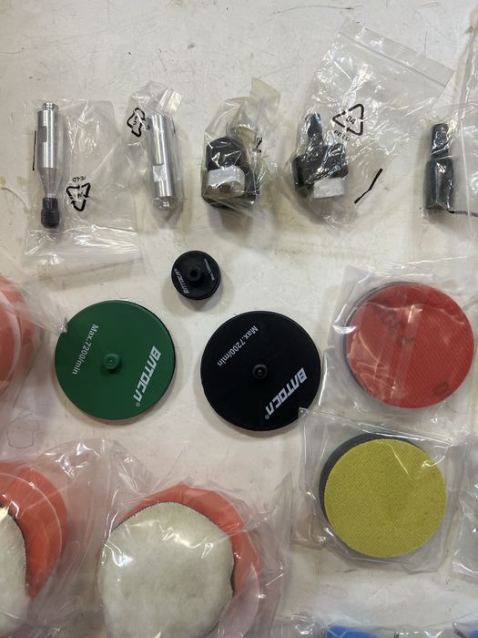 BATOCA S4 SET3 полировально-эксцентриковая аккумуляторная машина.