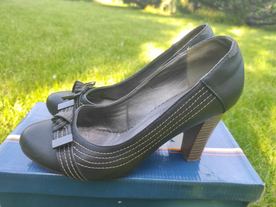 Туфлі жіночі чорні