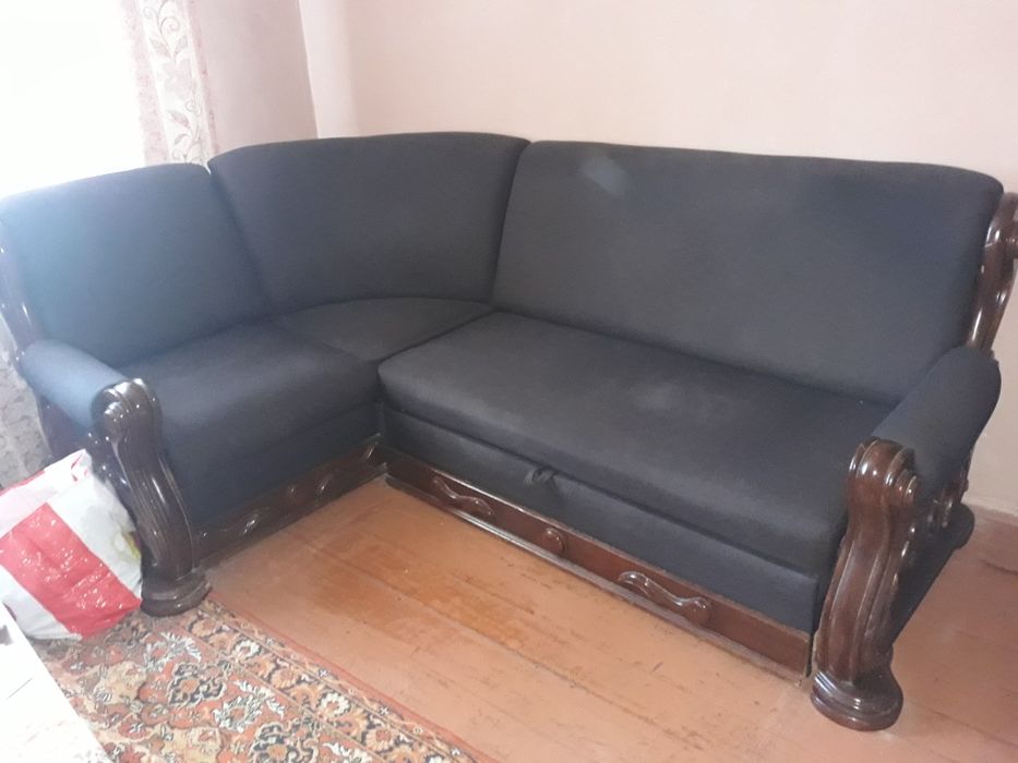 Продам меблі б/у: мягкий куток, диван, тафта, шафу,стінку
