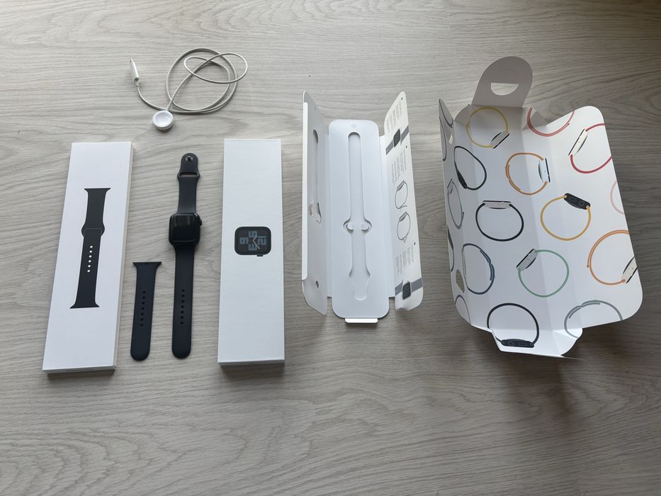 Apple Watch SE2 44mm - kompletny zestaw