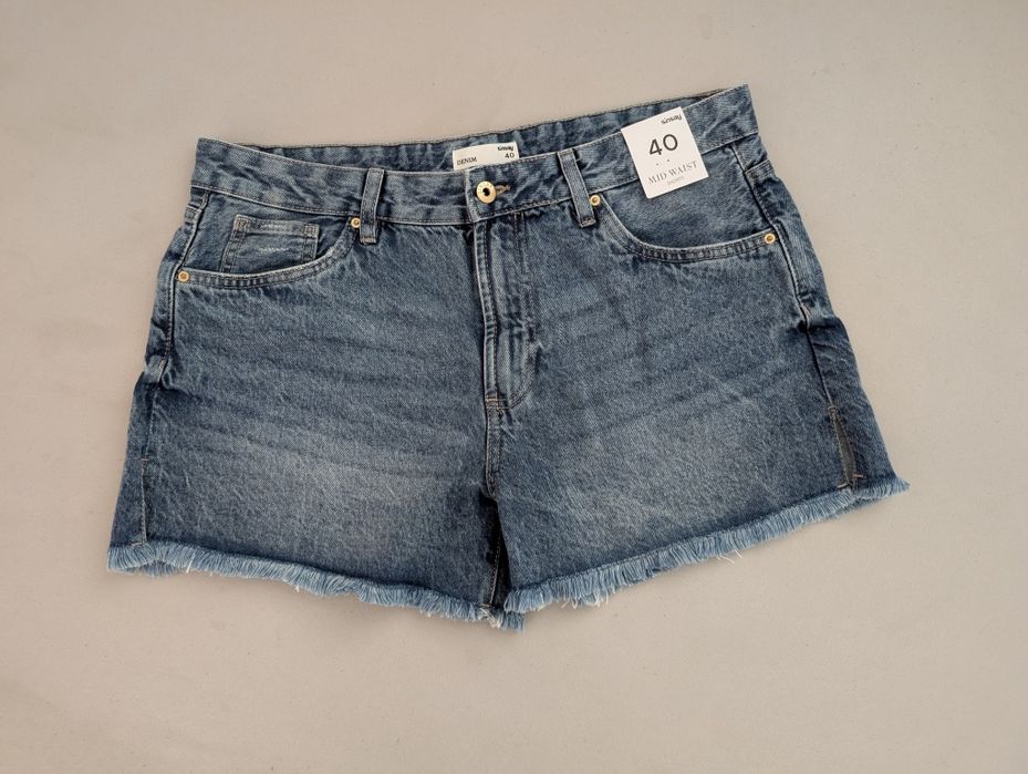 Nowe jeansowe spodenki