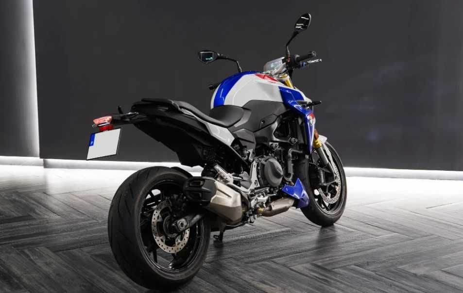 BMW f900r de 2023