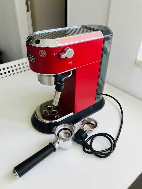 Máquina de Café Manual DELONGHI EC685.R (como nova)