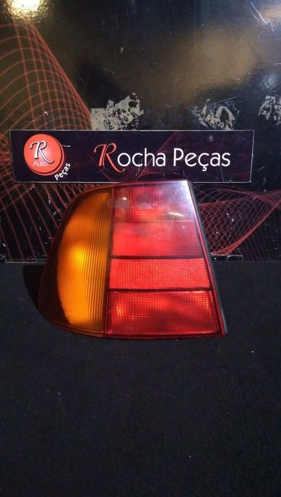 Farolim Stop Esq Volkswagen Polo Classic (6V2)
