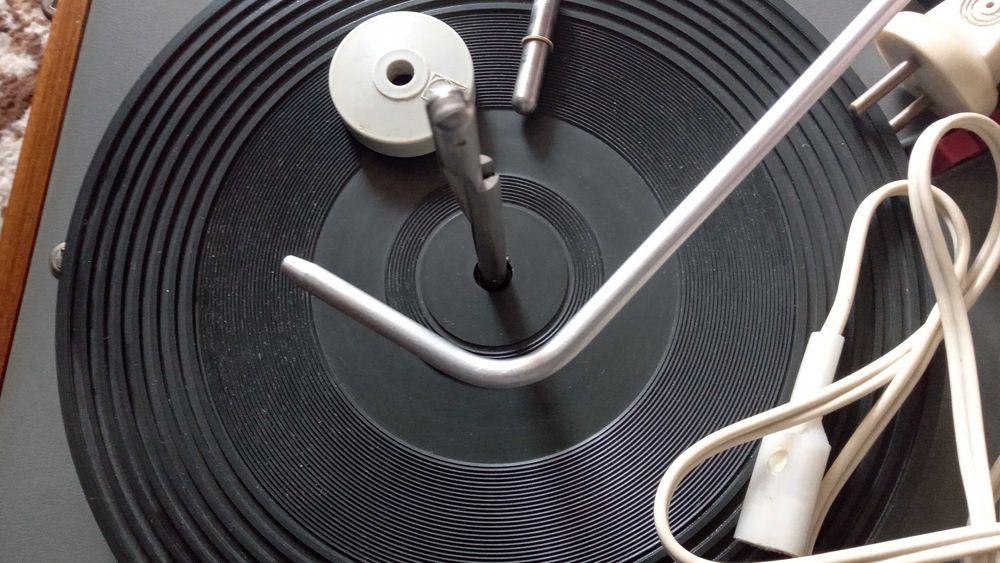 Sprzedam gramofon UNITRA Fonika