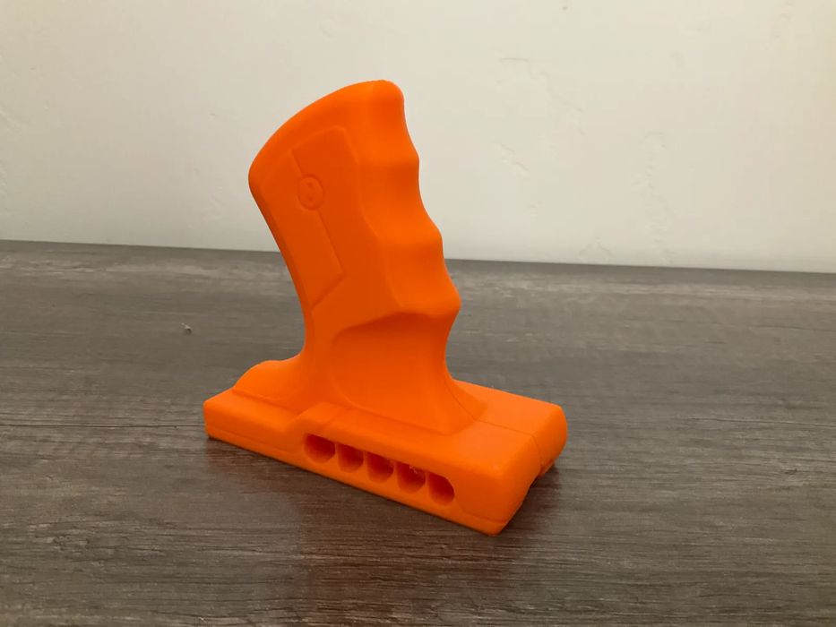 Punho Tático para Nerf Raider/Rampage (trilho Picatinny)