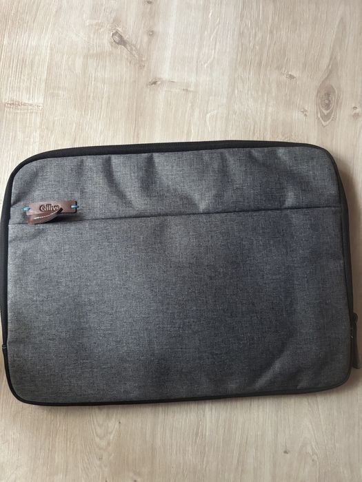 Sprzedam używany pokrowiec na notebooka