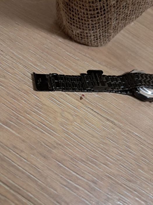 Продам наручные часы casio montana