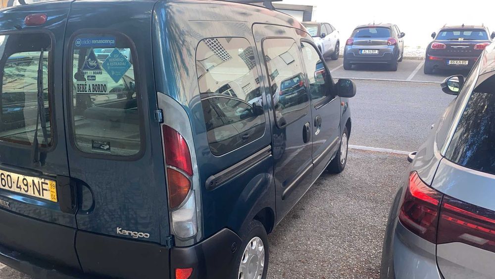 Renault.   kangoo