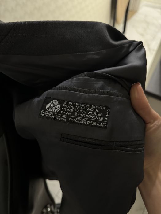 Піджак оверсайз з чоловічого плеча