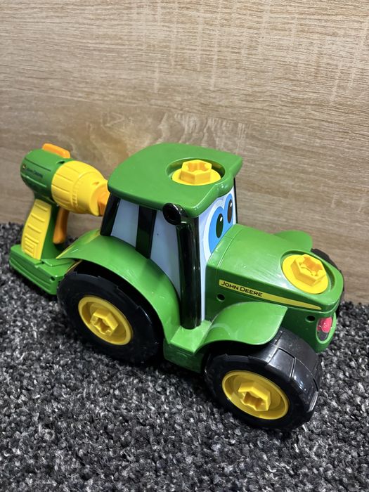 Traktor plastikowy John Deere