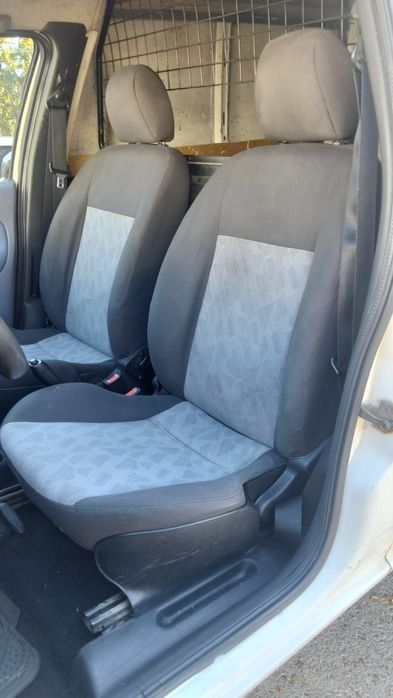 Ford Courier 2001/11